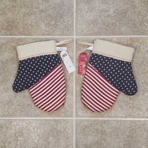 Russ Celebrate America Patriotic Oven Mitts Stars & Stripes NWT